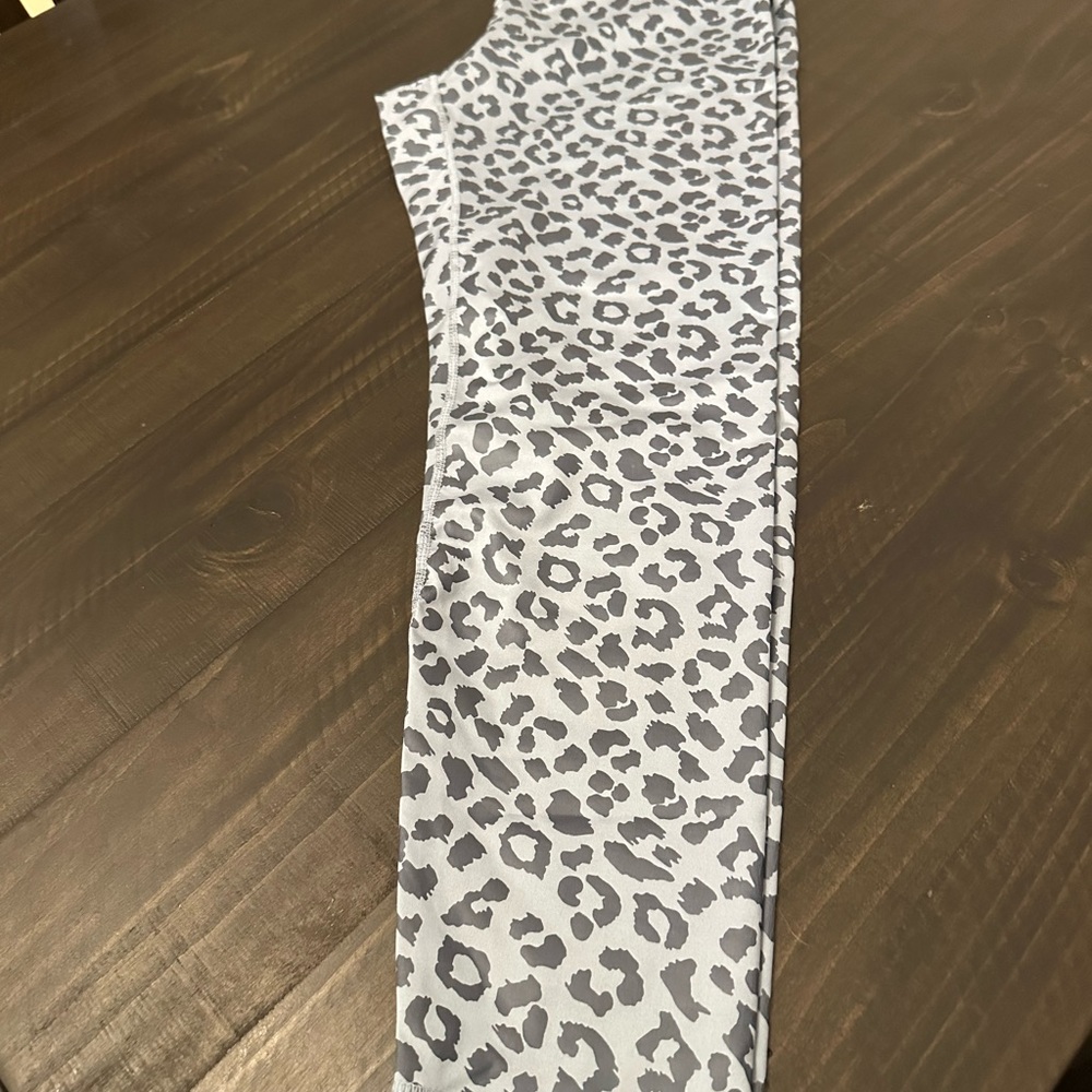Source Unknown Blue Leopard Print Leggings